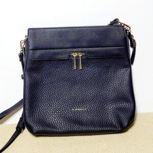 Fiorelli Classic Black Pebble Vegan Leather Adjustable Strap Crossbody Purse